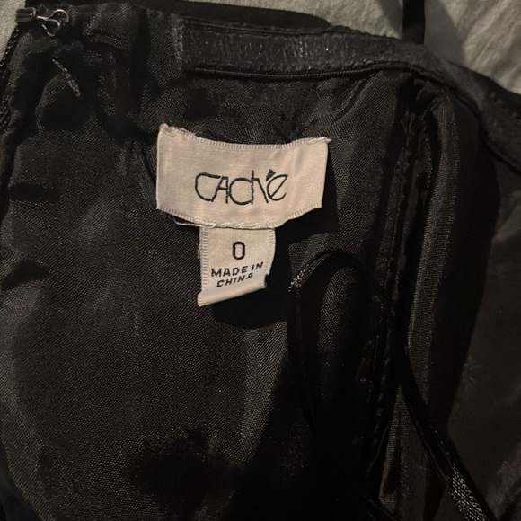 Cache corset - Picture 2 of 2